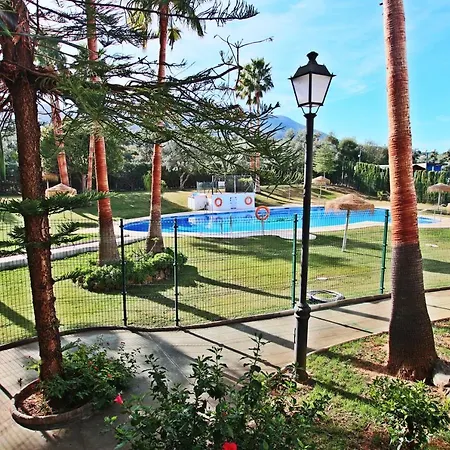 Tess Apartamento Buganvilla Lauro Golf Apartamento *