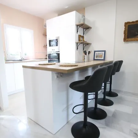 Tess Apartamento Buganvilla Lauro Golf Apartment Malaga