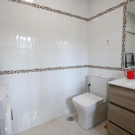 Tess Apartamento Buganvilla Lauro Golf Apartment *